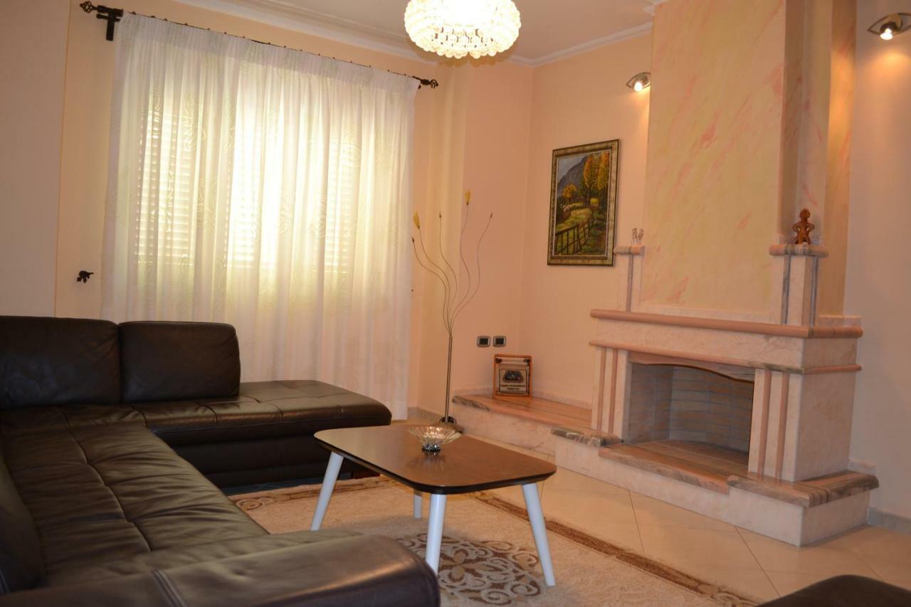 Penthouse 4 Bedrooms Apartment Vlorë מראה חיצוני תמונה